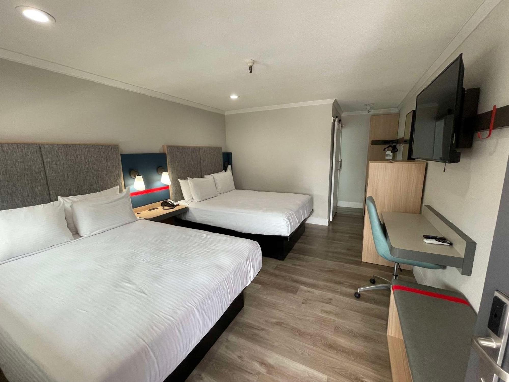 The Midtowner Hotel, Surestay Collection By Western 3*